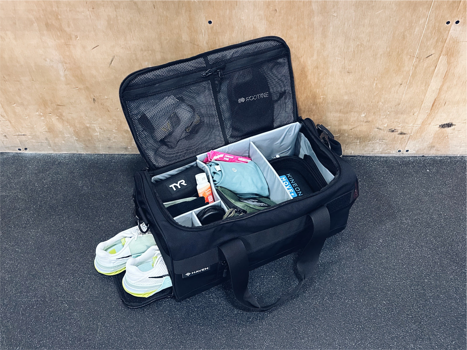 The Small Duffel - Organized Gym Bag